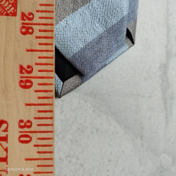 Reaction Kenneth Cole Silk Blend Striped Tan and Blue/Gray Men's Tie Necktie - Picture 8 of 8